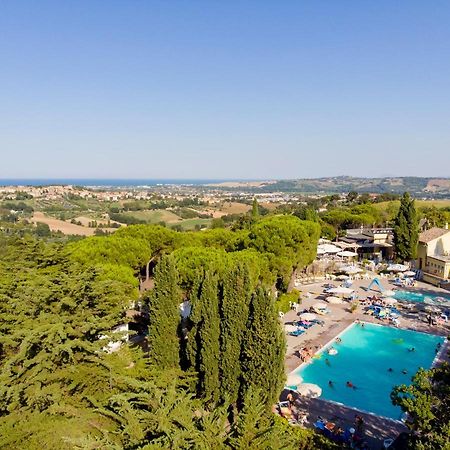 Camping Village Mar Y Sierra San Costanzo Extérieur photo