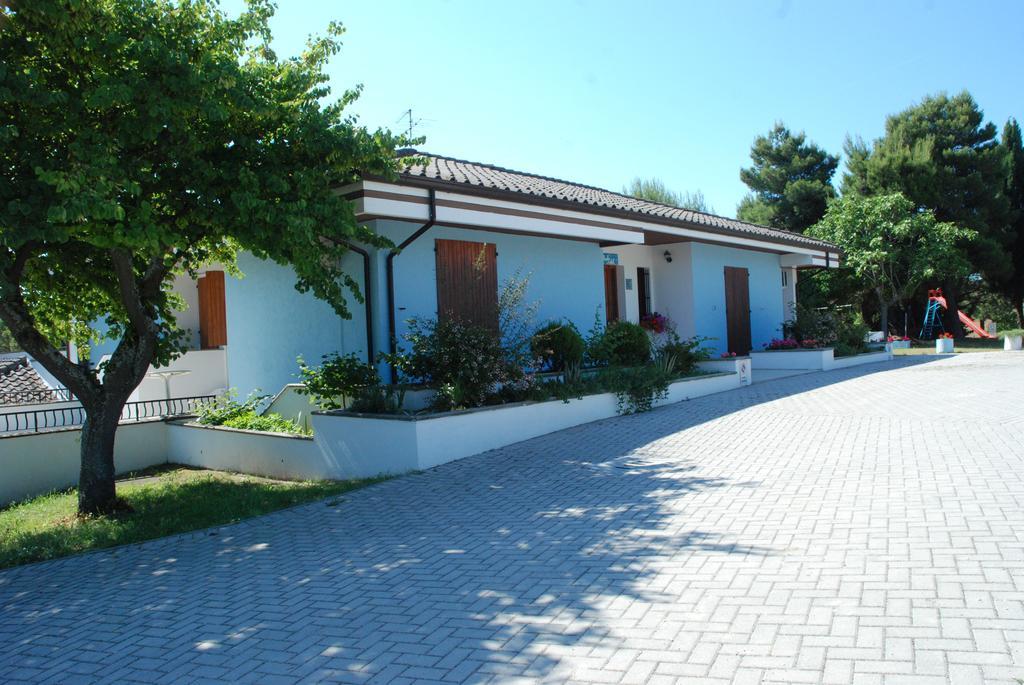 Camping Village Mar Y Sierra San Costanzo Extérieur photo