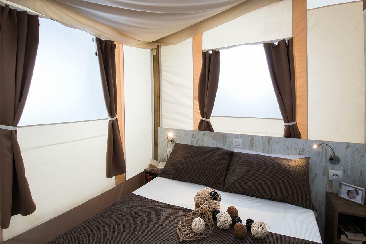 Camping Village Mar Y Sierra San Costanzo Extérieur photo